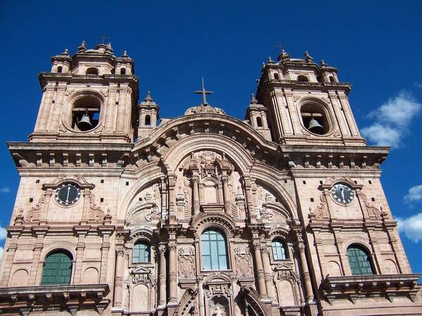 Du lich Peru - Nhìn thấy Nhà thờ Santo Domingo sẽ cho bạn một trải nghiệm thú vị về tôn giáo, mặc dù có thể bạn là người ngoại đạo.