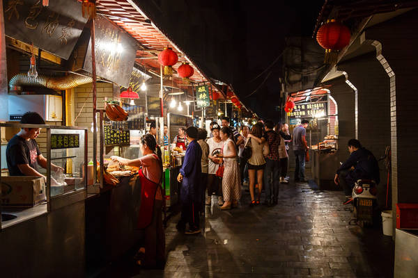 Vũ Hán cũng là nơi nổi tiếng với ẩm thực phong phú. Ảnh: Sean Maynard