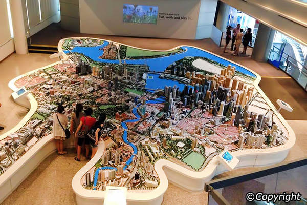 Singapore City Gallery trưng bày các mô hình kiến trúc chi tiết và tinh tế, tái hiện các điểm tham quan quen thuộc của Singapore. Ảnh: Singapore-guide.com