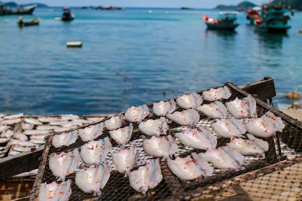 Du lịch Nam Du bạn sẽ thỏa thích thưởng thức các món hải sản với giá rất rẻ. Ảnh: Giang Pham/flickr.com