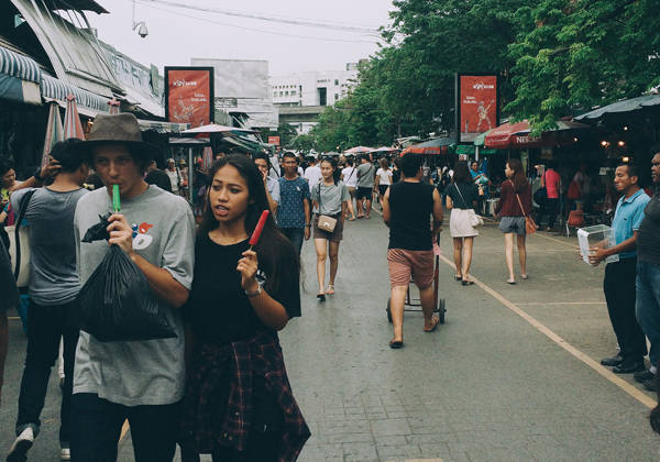 Khung cảnh tại chợ cuối tuần Chatuchak, Bangkok.