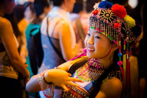 Chính quyền địa phương tỉnh Chiang Mai luôn tạo điều kiện thuận lợi cho du khách có được cơ hội đắm mình và thưởng thức văn hóa truyền thống của các cộng đồng dân tộc trên đồi.