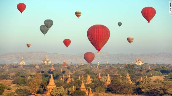 Dạo chơi bằng khinh khí cầu ở Bagan, Myanmar