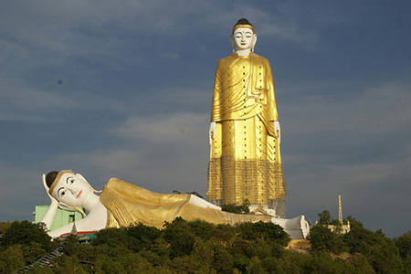 Tượng Phật nằm nghiêng ở Monywa - Myanmar