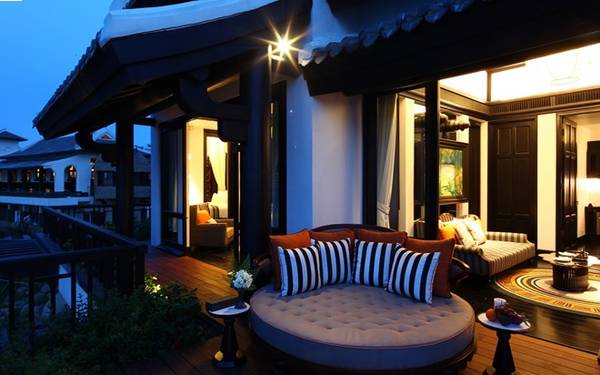 Khu nghỉ dưỡng sang trọng nhất thế giới: Trong năm 2014, InterContinental Danang Sun Peninsula Resort ở Đà Nẵng được xướng tên trong đêm trao giải World Travel Awards cho khu nghỉ dưỡng sang trọng nhất thế giới. Ảnh: Peninsula.
