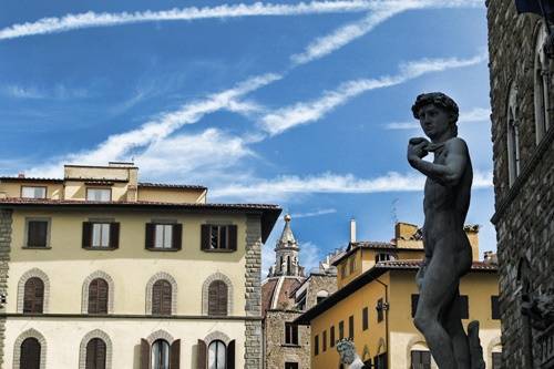 Ghé thăm thành phố Florence đầy duyên dáng và lãng mạn, nơi bạn sẽ có cơ hội được thưởng thức những món ăn và các loại rượu vang ngon nhất của Ý