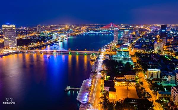 Thành phố sạch nhất thế giới: Tại hội nghị năng lượng diễn đàn hợp tác châu Á - Thái Bình Dương (APEC) lần thứ 44 năm 2012, Đà Nẵng đã được bình chọn là một trong 20 thành phố sạch nhất thế giới. Ảnh: BQ.