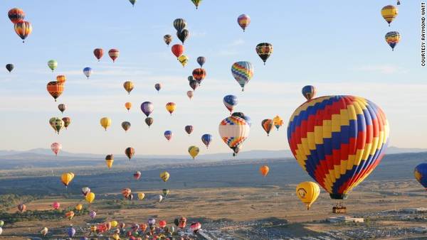 Dạo chơi bằng khinh khí cầu ở Albuquerque, New Mexico, Mỹ