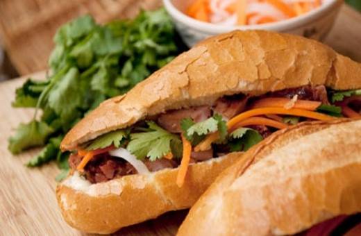 Bánh mì Việt Nam được đánh giá là một trong 5 món ăn đường phố đáng thử nhất thế giới.