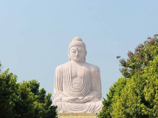  Các Phật tử tin rằng, Bồ Đề Đạo Tràng ở vùng đông bắc Ấn Độ là nơi Đức Phật giác ngộ dưới cây bồ đề. Ngày nay, đây là điểm hành hương tâm linh của các tín đồ Phật tử.