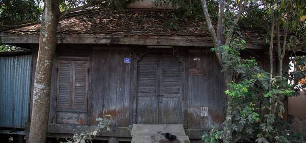 Một ngôi nhà cổ ở làng Chăm. Ảnh: buffalotours.com