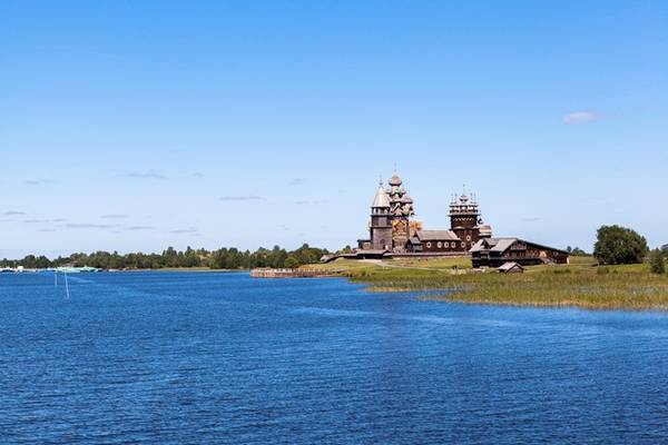 Kizhi - hòn đảo thanh bình nhất nước Nga.