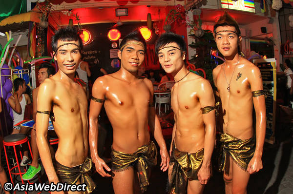 Thái Lan là một điểm đến lý tưởng cho những người đồng tính thỏa sức thể hiện mình