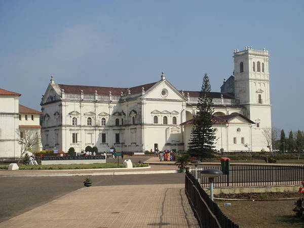 Nhà thờ Se ở Goa thuộc loại lớn nhất châu Á - Ảnh: wiki
