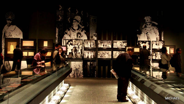Các hiện vật trưng bày bên trong bảo tàng di sản Hong Kong. Ảnh: Hungyung1979