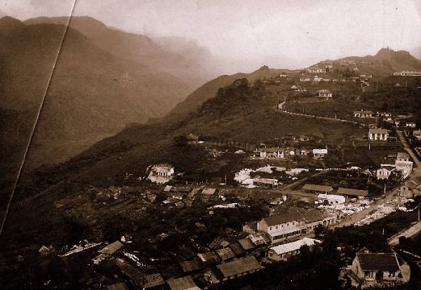 Du lich Sapa - Toàn cảnh Sa Pa thập niên 1900 nhìn từ trên cao.