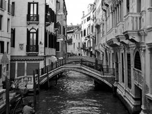 Những đường phố nhỏ hẹp ở Venice, Ý - iVIVU.com