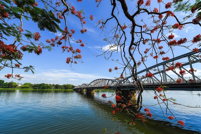 ĐỊa điểm du lịch Huế, danh lam thắng cảnh Huế, sông Hương
