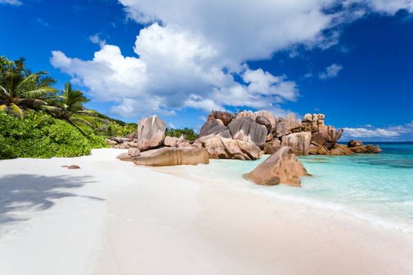 Bãi biển Grande Anse, đảo La Digue, Seychelles được đánh giá đẹp nhất Thế giới 