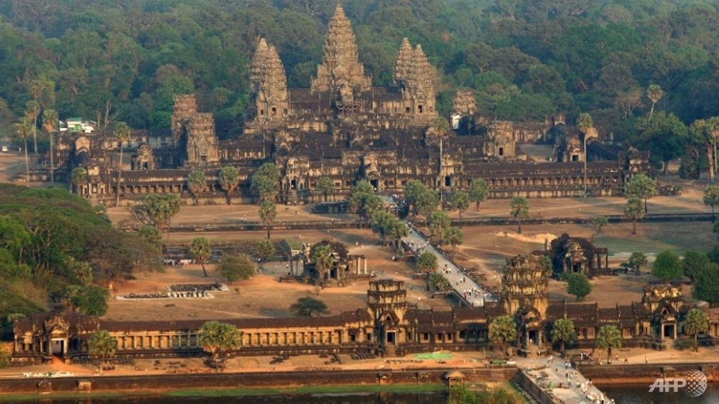 Campuchia cam du khach mac ho hang o Angkor anh 1