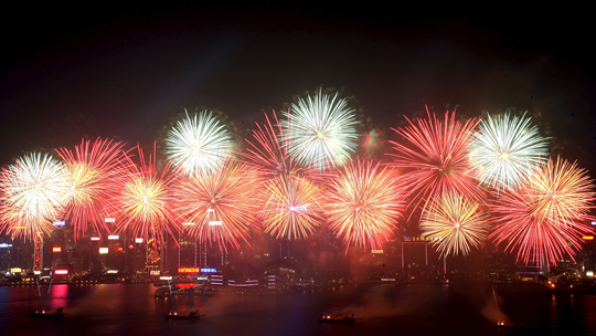 Bắn pháo hoa Hong Kong - iVIVU.com