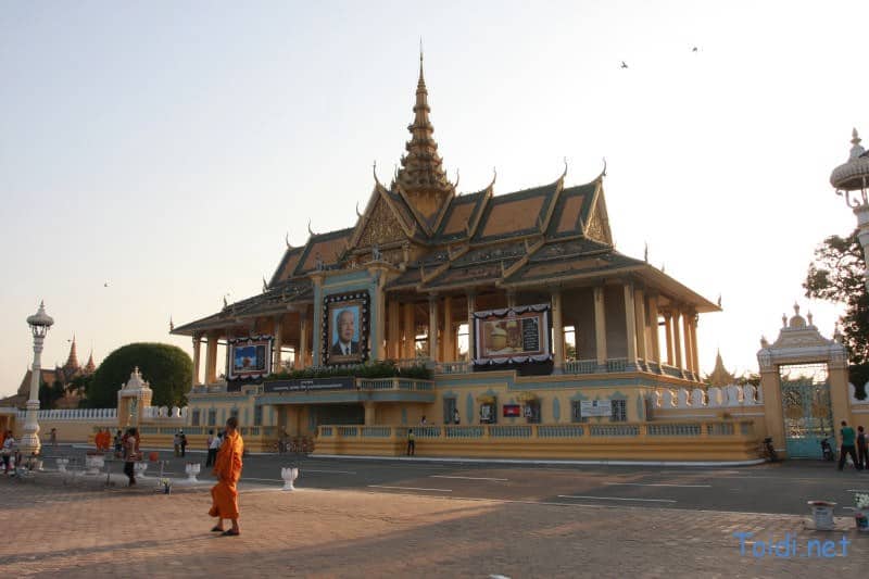 Hoàng cung phnom penh