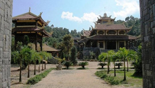 Du lịch Huế - Thiền viện Trúc Lâm Bạch Mã - iVIVU.com