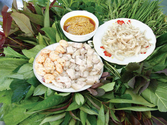 Món ngon Đắk Lắk - Lẩu lá rừng - iVIVU.com 