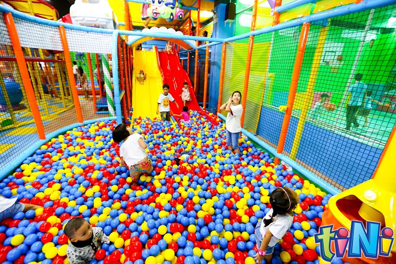 Địa điểm vui chơi cho bé ở Hà Nội, khu vui chơi tiNiWWorld