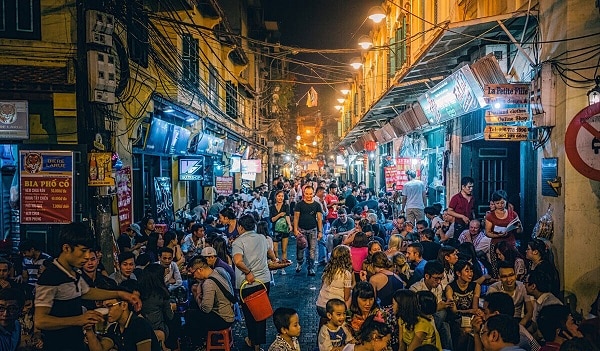 Địa điểm du lịch nổi tiếng ở Hà Nội: Phượt Hà Nội nên đi đâu vào buổi tối?