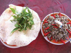 Ẩm thực Phú Yên - bánh tráng - iVIVU.com
