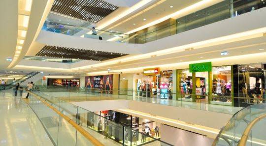 resent mall: Thích hợp cho những ai sống ở Q.7 hay thích không khí của khu “ngã tư quốc tế” này. Có rạp phim chất lượng cao, các quán café thiết kế dễ chịu, thoáng mát, rộng rãi.