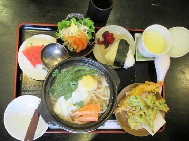 Món ăn Nhật tại nhà hàng Vi Biển