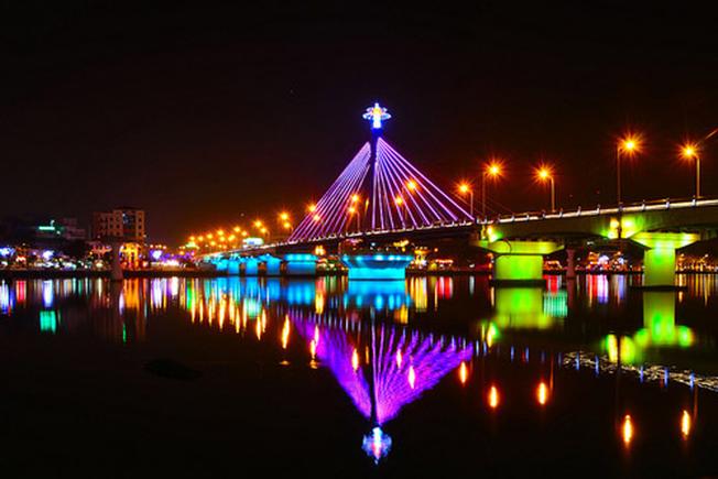 Cảnh đẹp sông Hàn ở Đà Nẵng 01