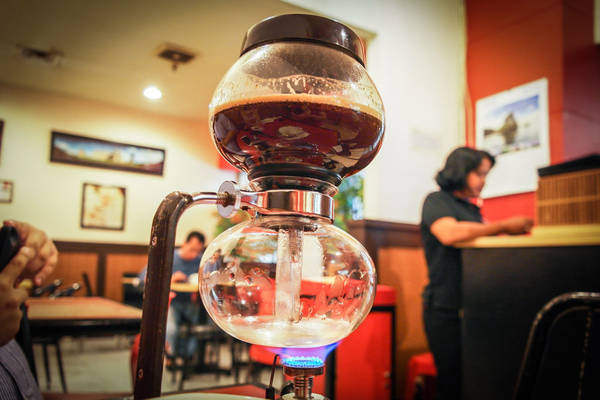 Kopi Luwak: Được mệnh danh là cà phê đắt nhất thế giới, Kopi Luwak là tên của cà phê chồn rất nổi tiếng của Indonesia.