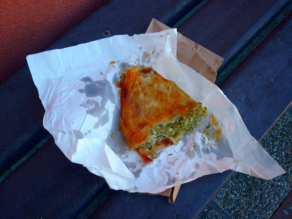 Croatia: Người Croatia thường ăn bánh Burek - một loại bánh với phần nhân phô mai và thịt cho bữa sáng. Ảnh: Chiew Pang