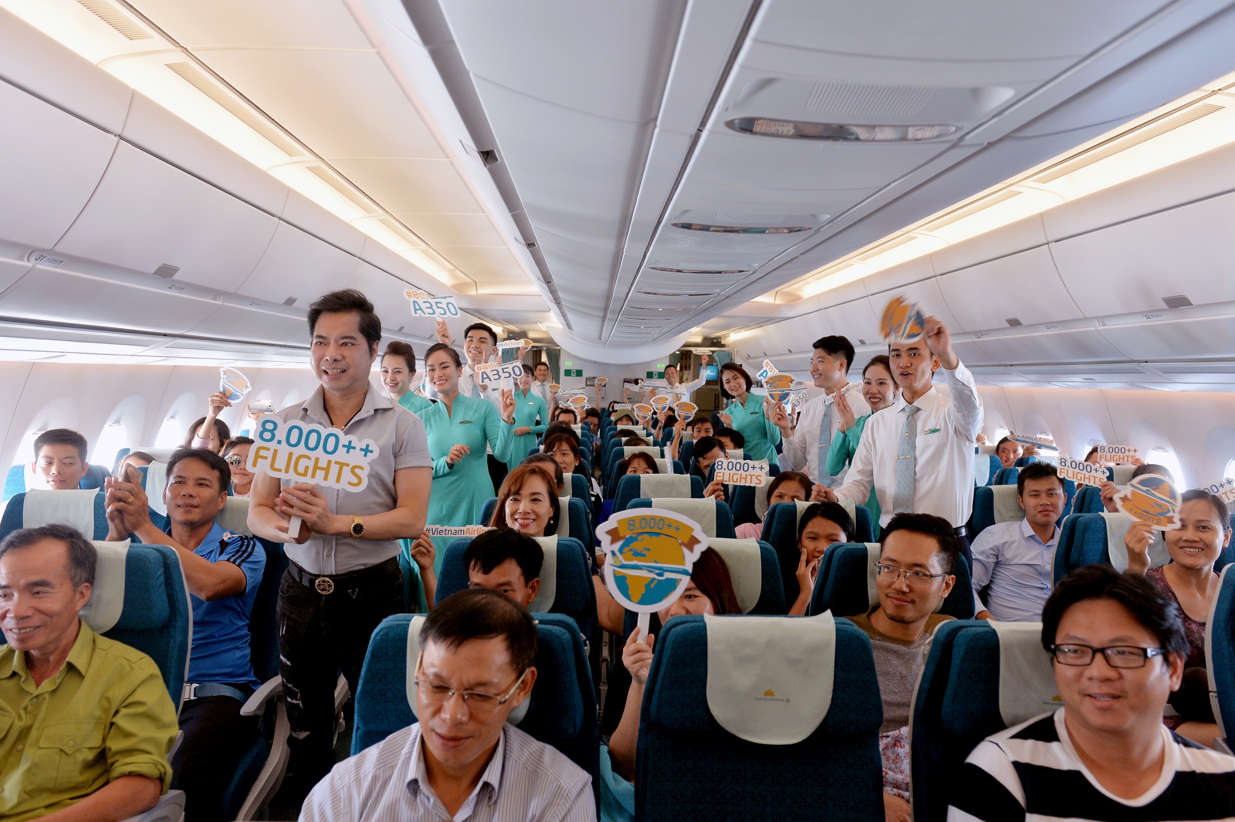 hanh khach Vietnam Airlines di may bay Airbus A350 anh 8