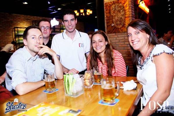 Shooters Beer Garden & Bar cũng là điểm đến được nhiều du khách nước ngoài "truyền tai nhau".