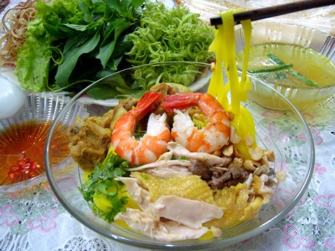 Mỳ Quảng thơm ngon góp phần tạo nên sức hút của ẩm thực Đà Nẵng
