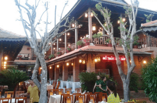 Nhà hàng quán Tre Vũng Tàu