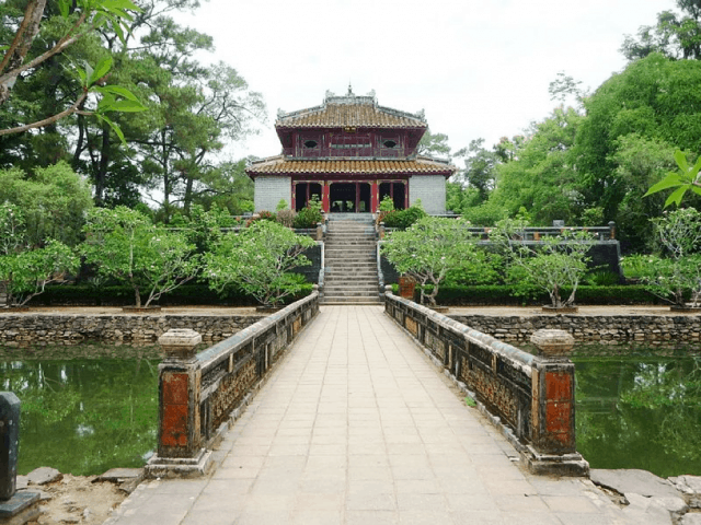 Lăng Minh Mạng - là 1 trong 7 khu lăng tẩm Huế 