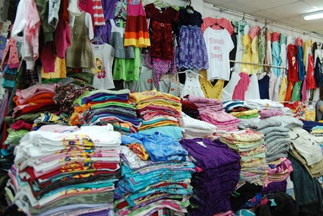 Tín đồ shopping thì không thể nào không biết đến Sài Gòn Square - “thiên đường mua sắm”