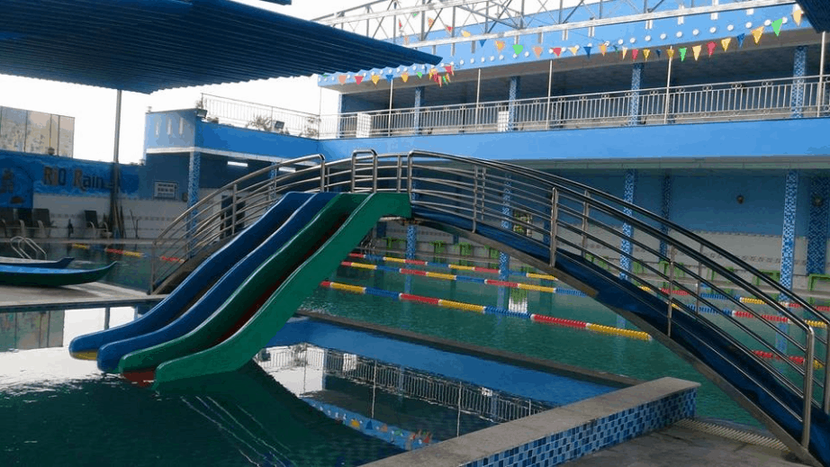 Bể bơi ở công viên nước Rio