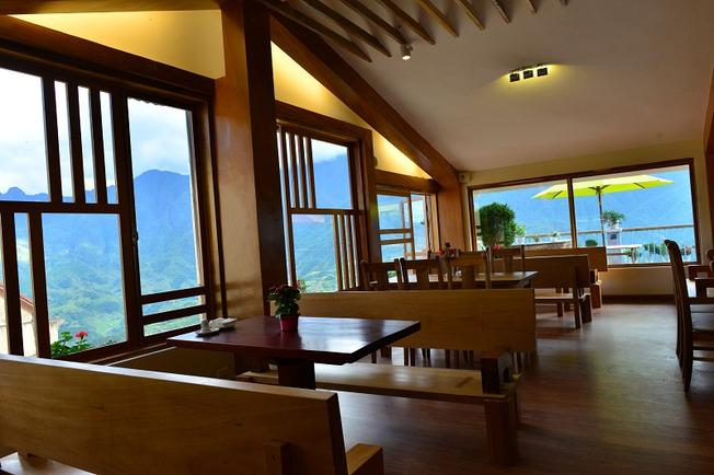 Khách sạn Sunny Mountain Sapa một trong những khách sạn Sa Pa có view tuyệt hảo