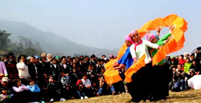 Lễ hội “Gióng Pooc” đặc trưng của dân tộc Giáy ở Sa Pa