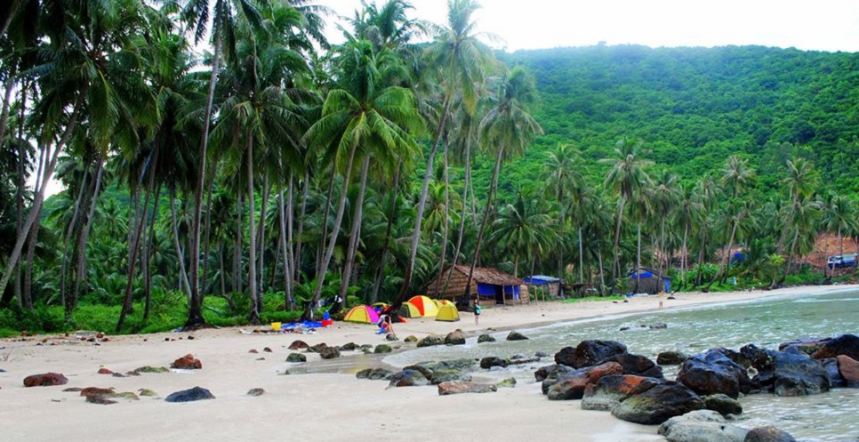 Bãi Mến - khu du lịch đảo Nam Du