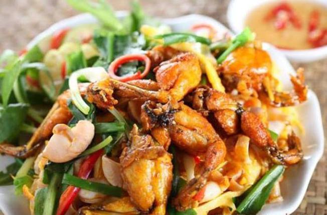 Mỳ Quảng ếch là món ăn ngon Đà Nẵng lạ miệng