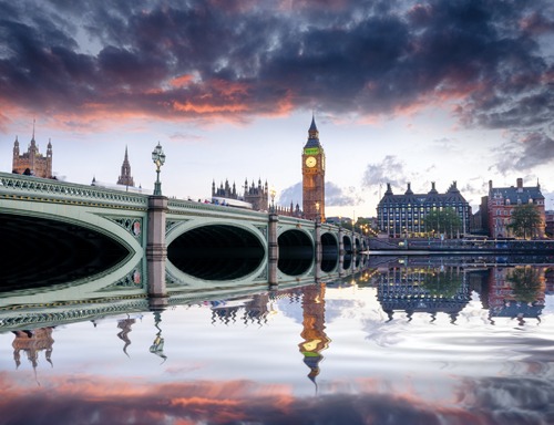 London luôn là điểm đến mơ ước của nhiều du khách châu Á. Ảnh: Envato.