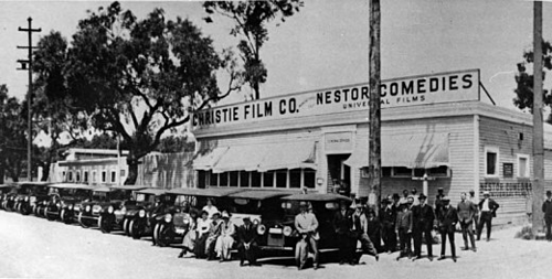 Xưởng phim đầu tiên được thành lập ở Hollywood có tên là Nestor Studio, tọa tạc tại 6121 Sunset Blvd. Ảnh: Pinterest.