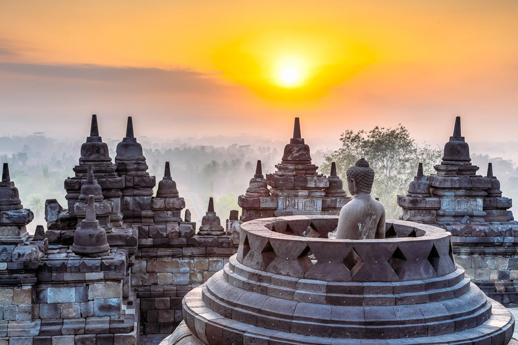 Theo dòng lịch sử, Yogyakarta có ít nhất 8 tên gọi và phát âm khác nhau. Nơi đây được coi là một trong những thành phố cổ nhất của quốc đảo thuộc vùng Đông Nam Á, cũng là trung tâm của nghệ thuật thủ công, âm nhạc, ballet và mua rối ở Java. Ảnh: SweetEscape.